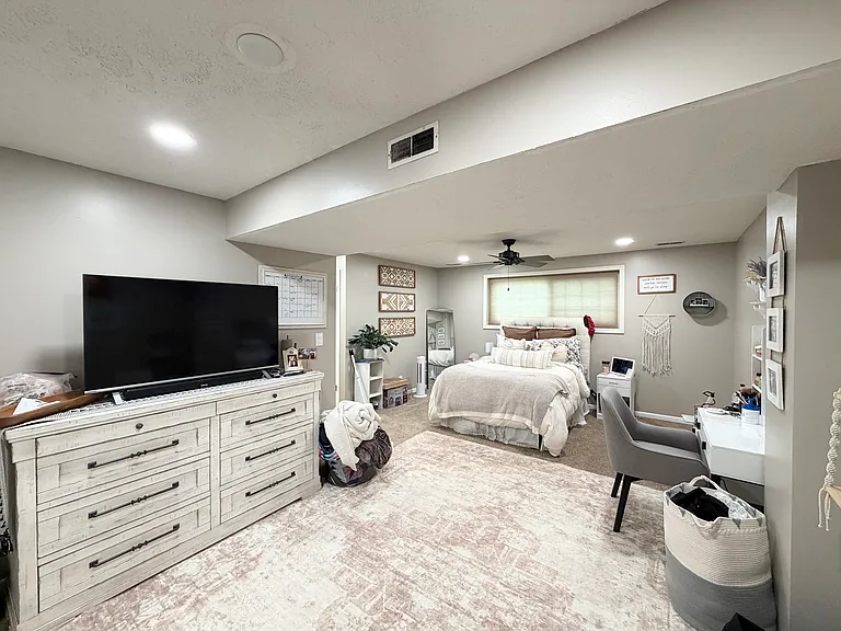 727 W Leon Dr — Photo 30