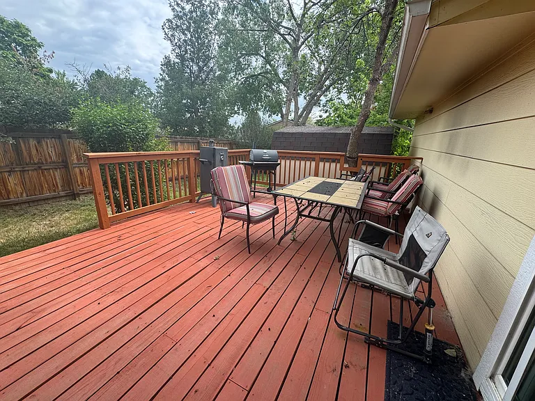 103 Starline Ave — Photo 3
