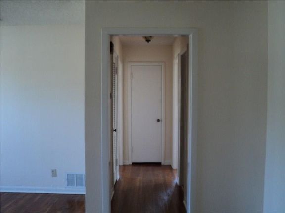 4th image of 1526 Briarwood St