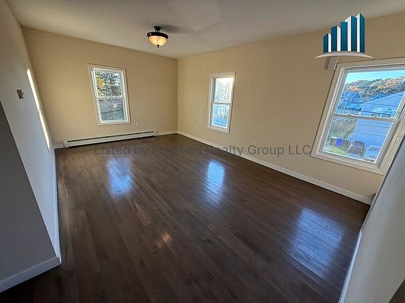 2nd image of 56 Frederick St #2