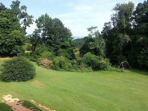 3rd image of 1724 Elbert Dr #1726