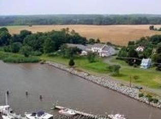 12 Boat Yard Rd, Chesapeake City, MD 21915