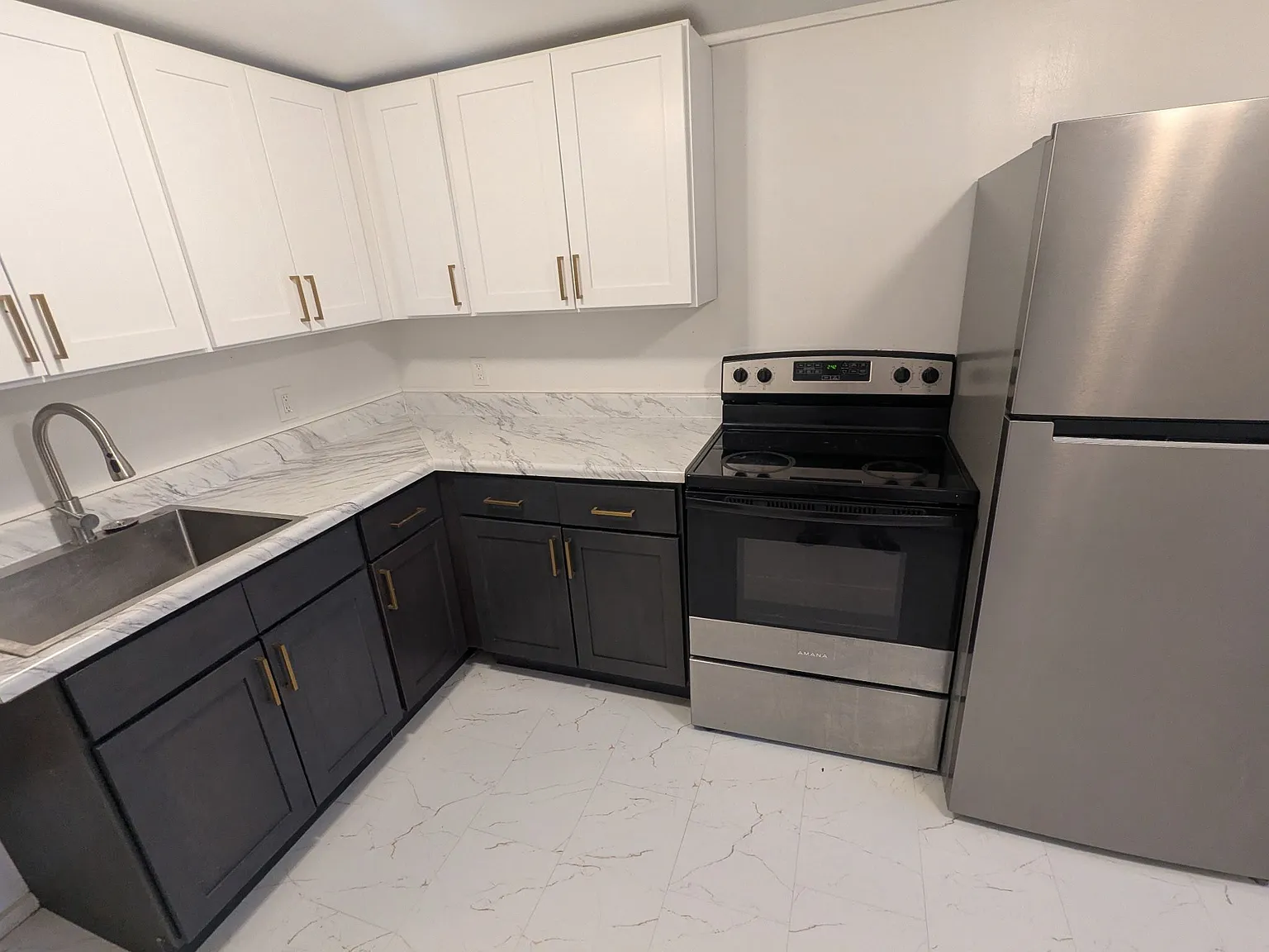 7748 S Main St — Photo 4