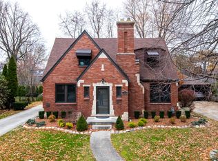 1364 Bedford Rd, Grosse Pointe Park, MI 48230
