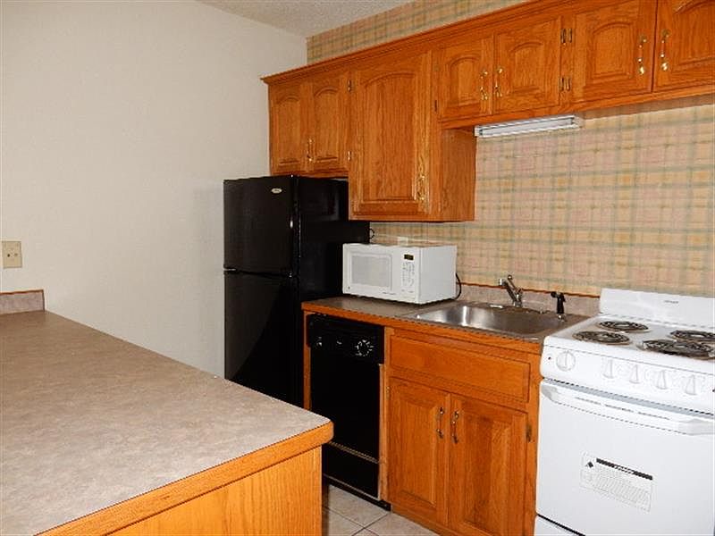 Cardinal Extended Stay Unit B