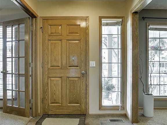 2nd image of 15824 Josephine St