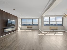 7004 John F Kennedy Blvd E, West New York, NJ