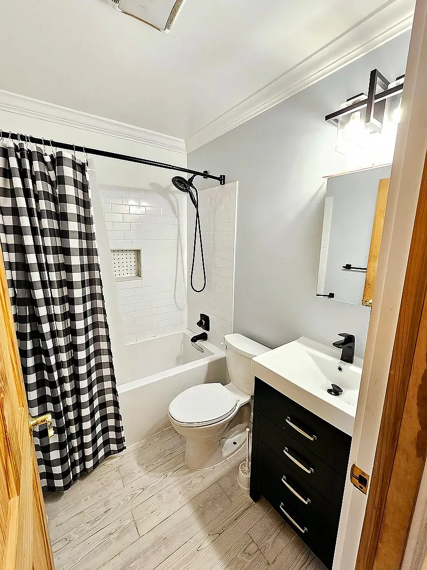 3 bed, 1.5 bath, 1152 sqft, $3,500 — Photo 4