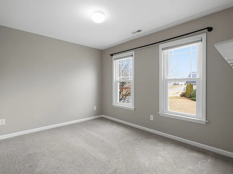 156 Haywood Ln — Photo 25