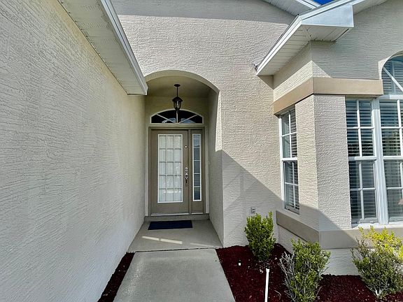 3rd image of 11709 Leda Ln