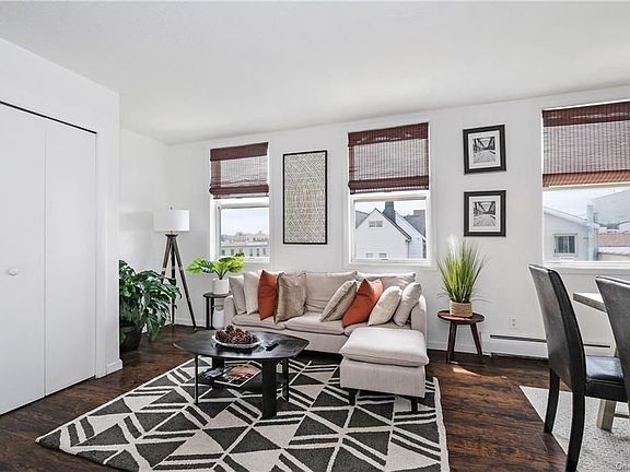 3rd image of 1209 Vyse Ave #2