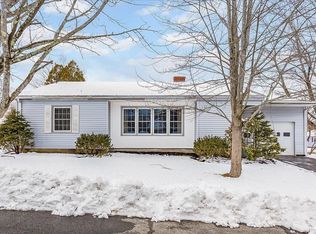 2 Homestead Cir, Hampton, NH 03842