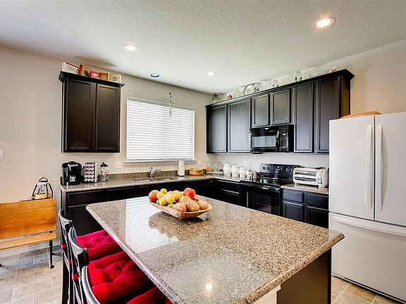 5th image of 2129 Brenham Dr