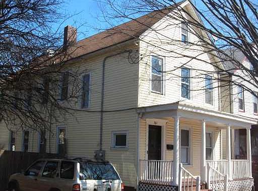 2nd image of 301 Seaman St