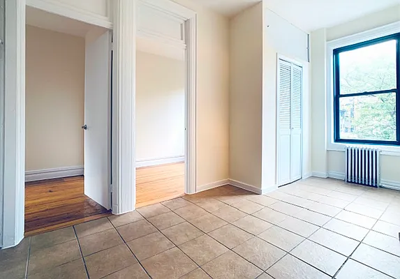 Rented by City Connections Realty | media 9