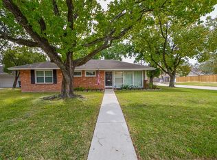 5441 Schumacher Ln, Houston, TX 77056