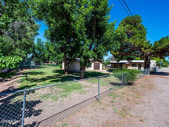 3rd image of 611 1st St