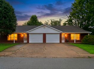 1405 Camellia Dr #B, Bentonville, AR 72712