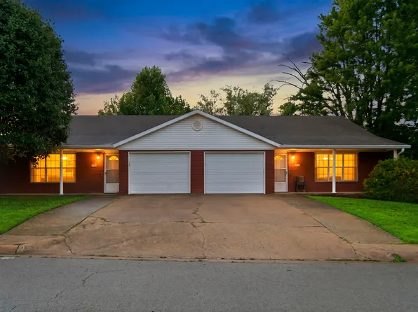 1405 Camellia Dr, Bentonville, AR