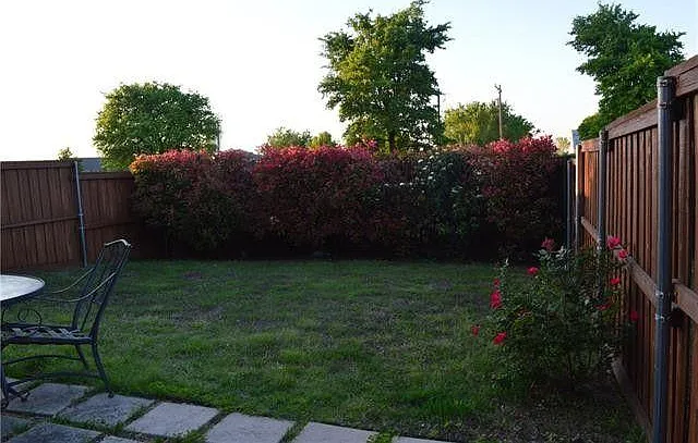 3 bed, 2015 sqft, $2,700 — Photo 3