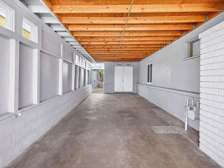 572 Federal St — Photo 21