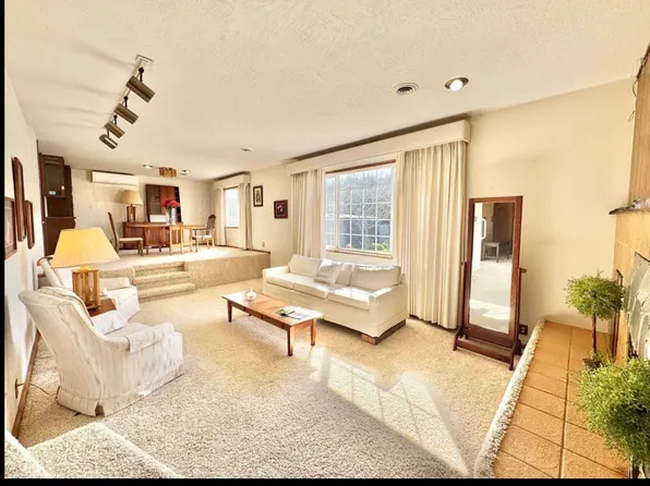 1560 El Monte Rd #B, Crescent City, CA 95531