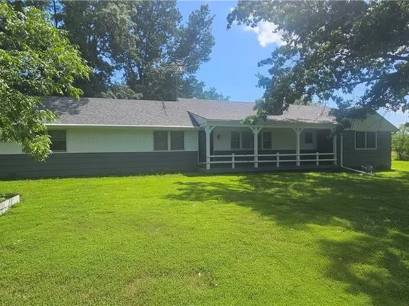 33701 E State Route 58, Pleasant Hill, MO 64080