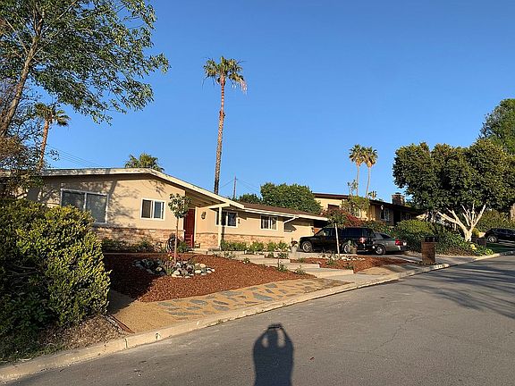 2nd image of 2718 Calle Olivo