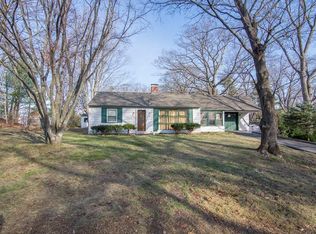 41 Davis Rd, Methuen, MA 01844