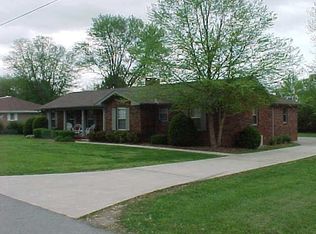 211 Gillen Dr, Sparta, TN 38583