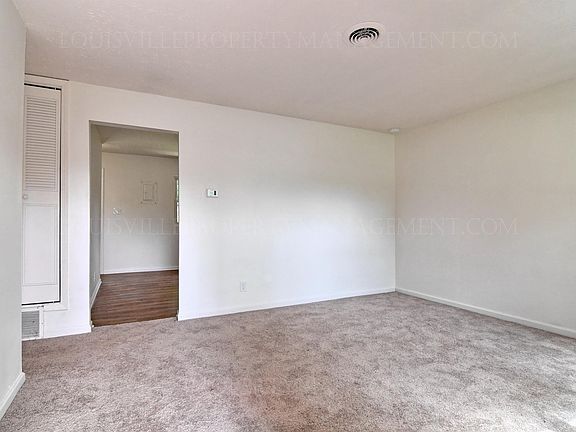 3rd image of 6616 Rebecca Ln