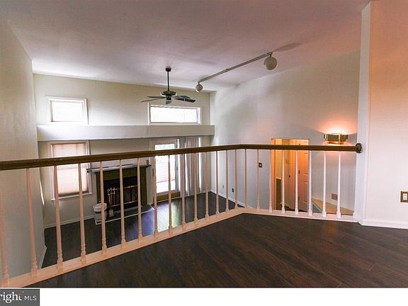 3rd image of 3501 Birch Cir