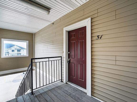 2nd image of 1340 SE Florence Dr Unit 31