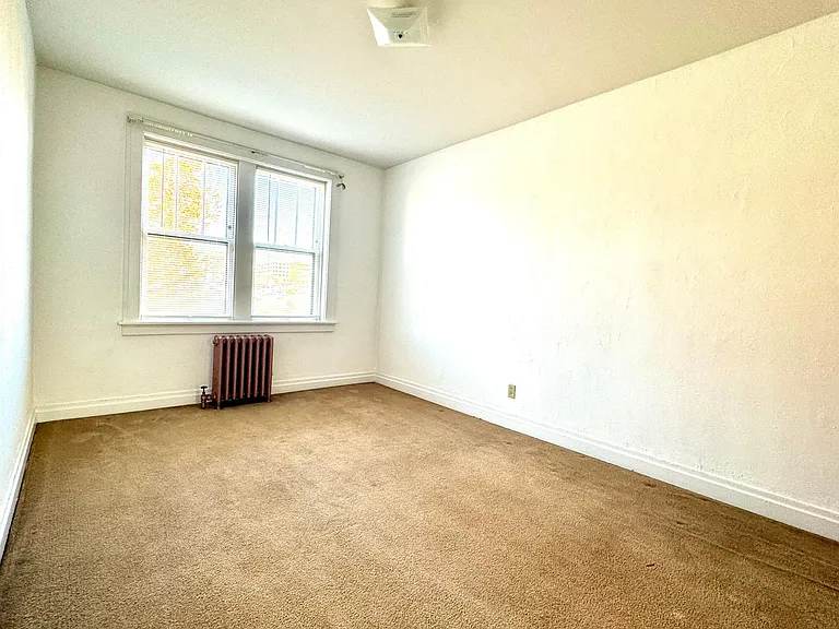1204 Bellevue Ave #1E — Photo 4