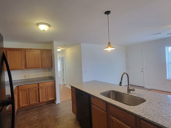 3rd image of 756 S Erika Ave