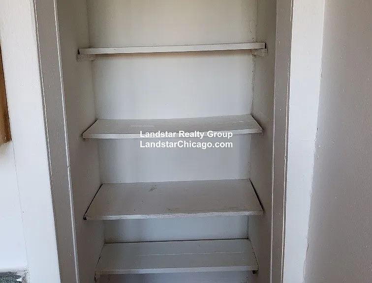 6300 N Oakley Ave #3 — Photo 9
