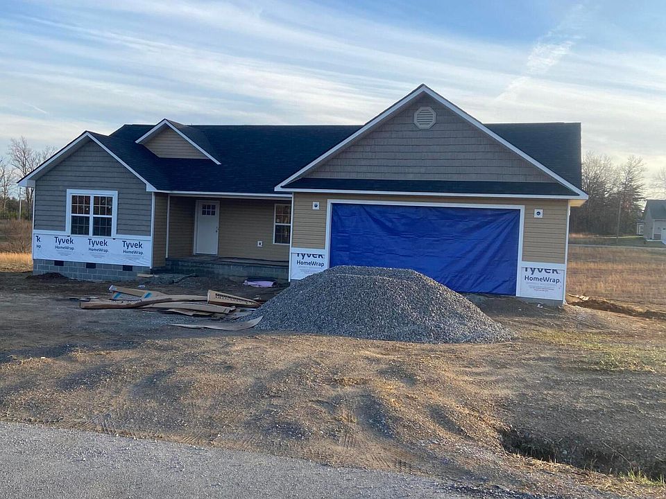 2nd image of 645 Colby Cir