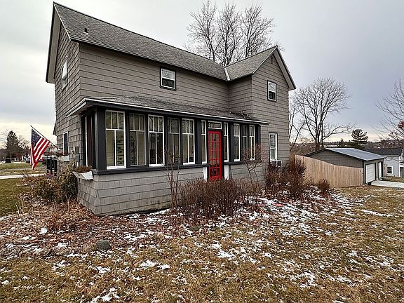 2nd image of 1202 Howard St