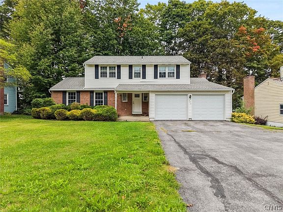 3rd image of 151 Terrace Way