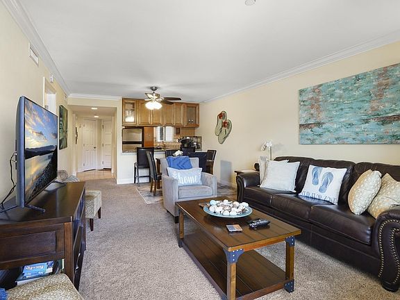 4th image of 7509 Draper Ave Unit 205