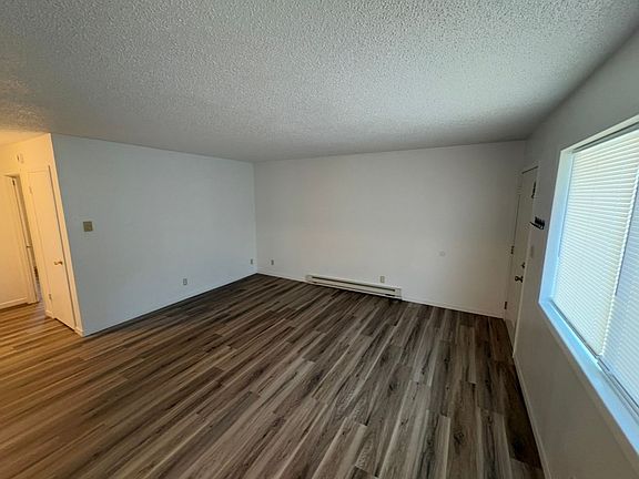 2nd image of 635 SW Cedarwood Ave APT 6