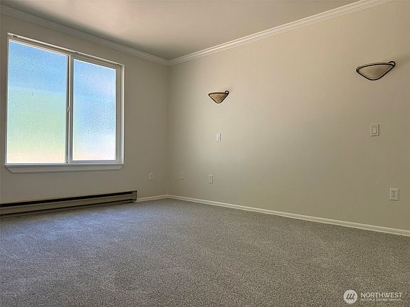 4th image of 4308 NE Sunset Boulevard #Y2