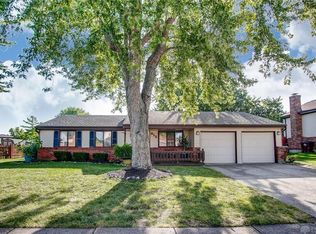 812 Ridge Rd, Englewood, OH 45322