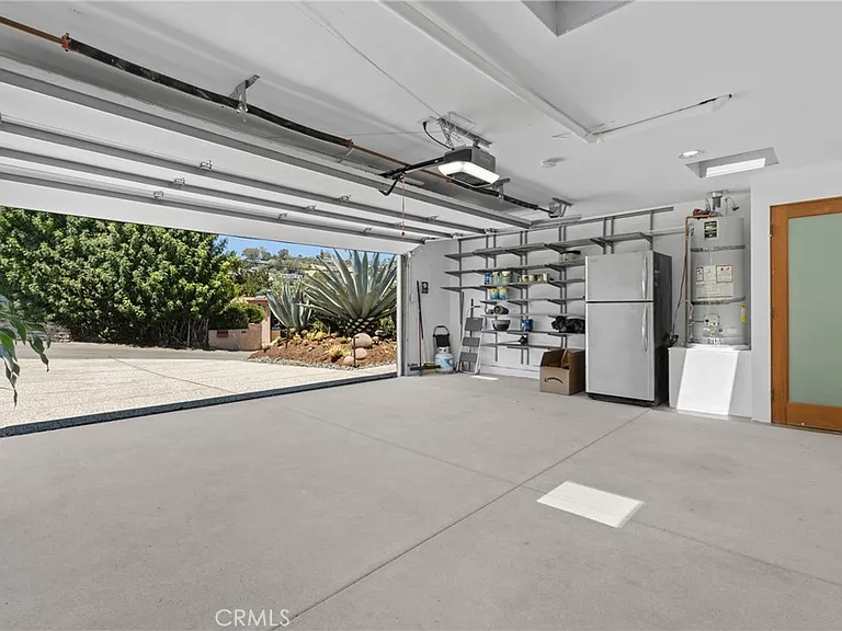 1494 Bluebird Canyon Dr — Photo 38