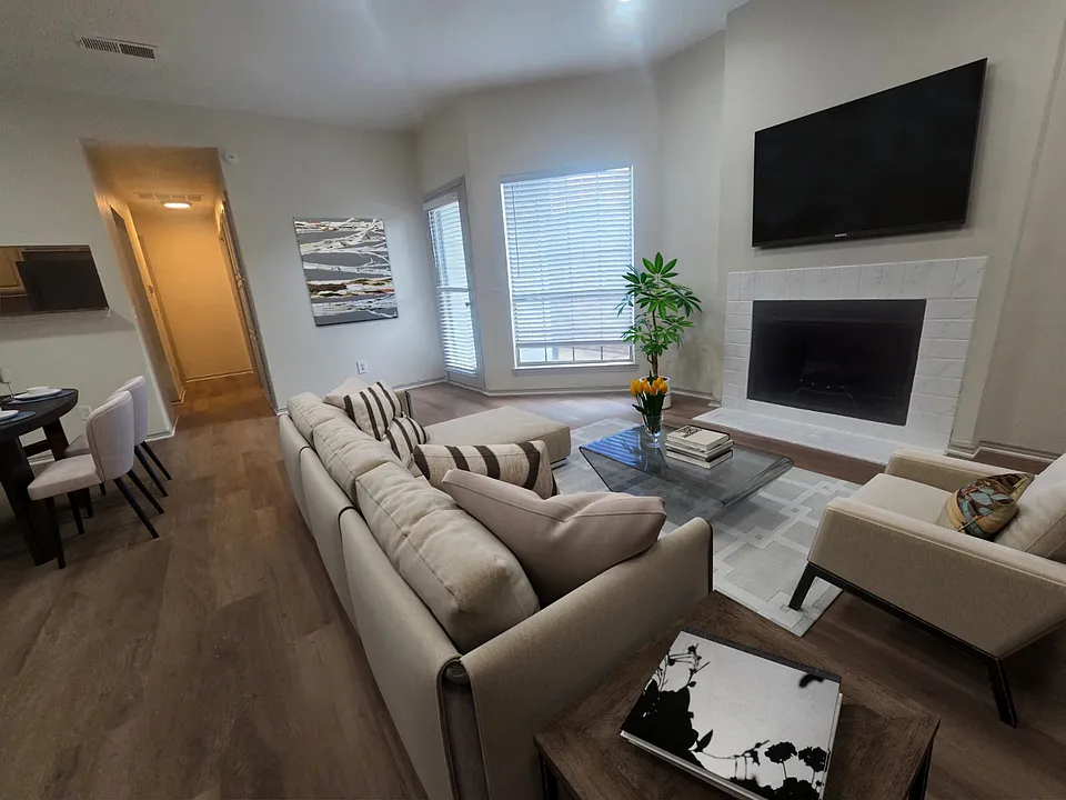 4411 Point Blvd #125