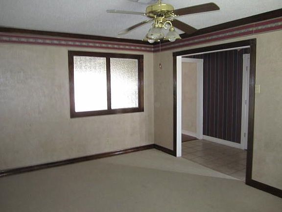 2nd image of 3120 Memphis Ave