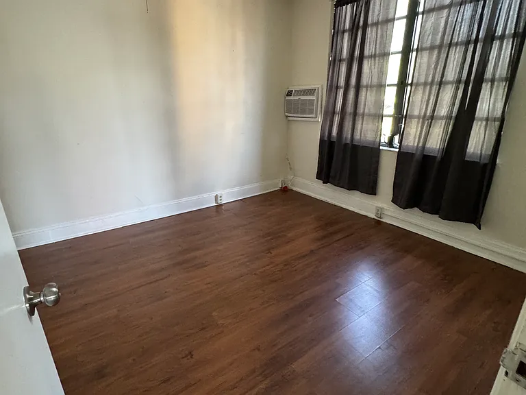 969 SW 2nd St #7 — Photo 3