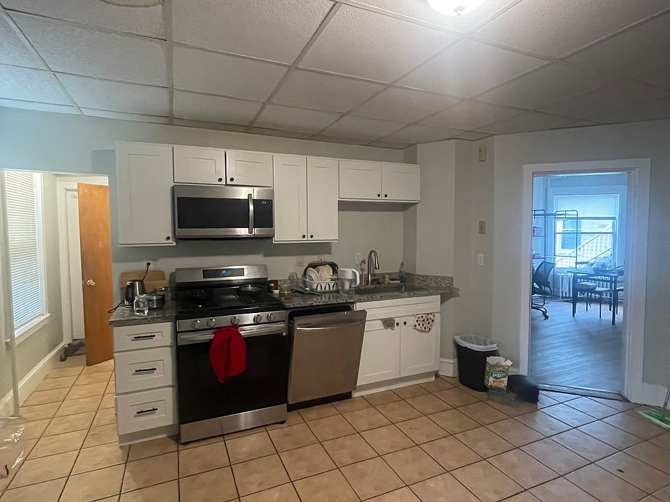 1st image of 46 Ashford St #1