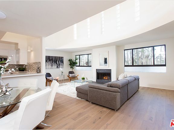 4th image of 1401 Camden Ave APT 3