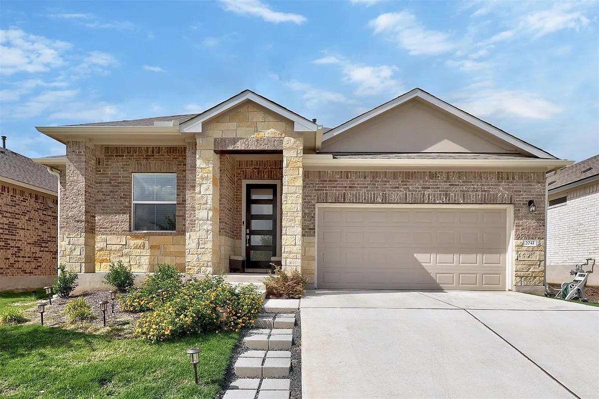Building Photo - 2041 Centerline Ln